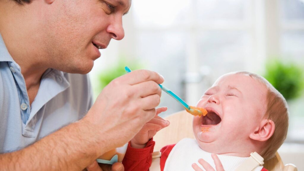 Side Effects of Feeding Baby Food Too Early